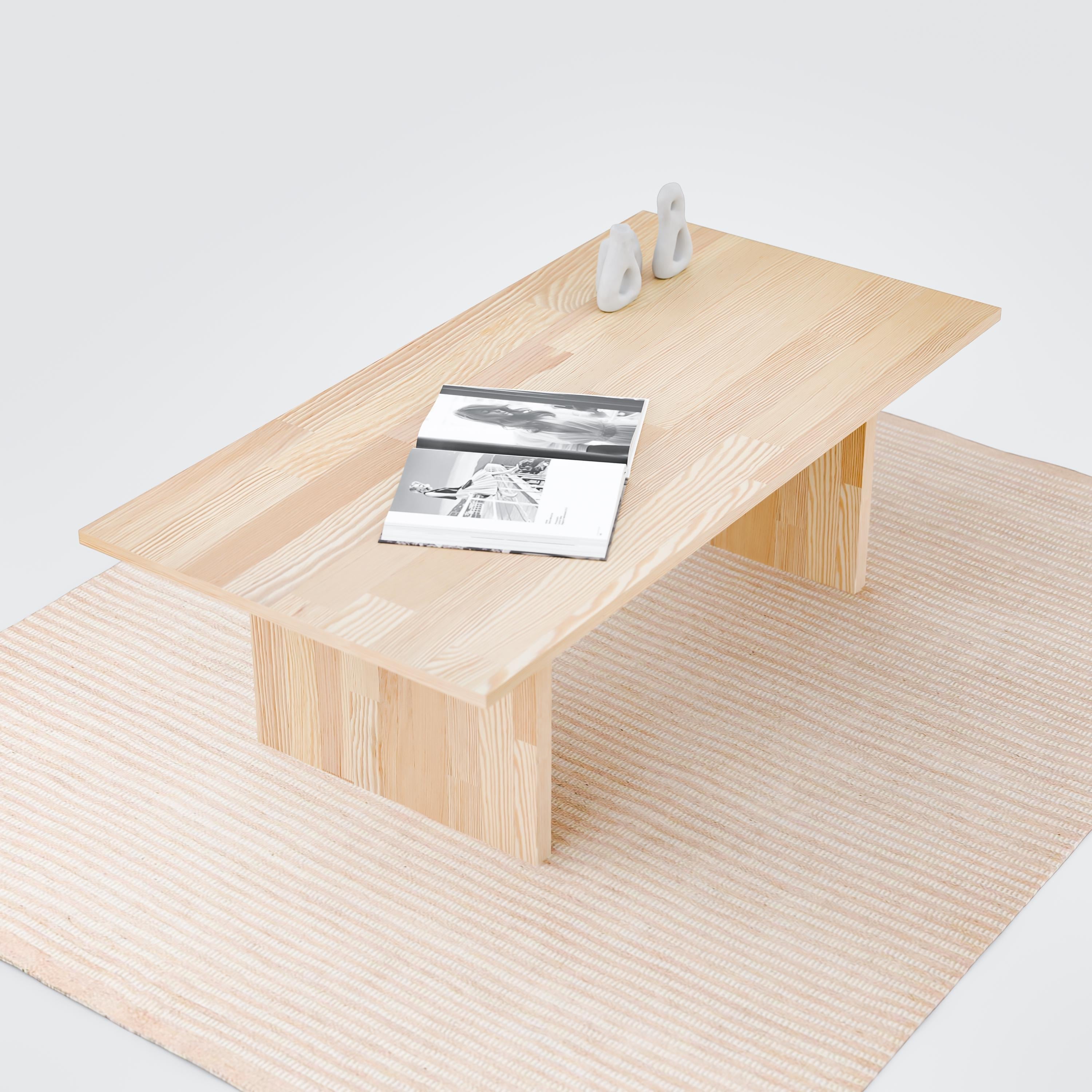Table basse en bois massif