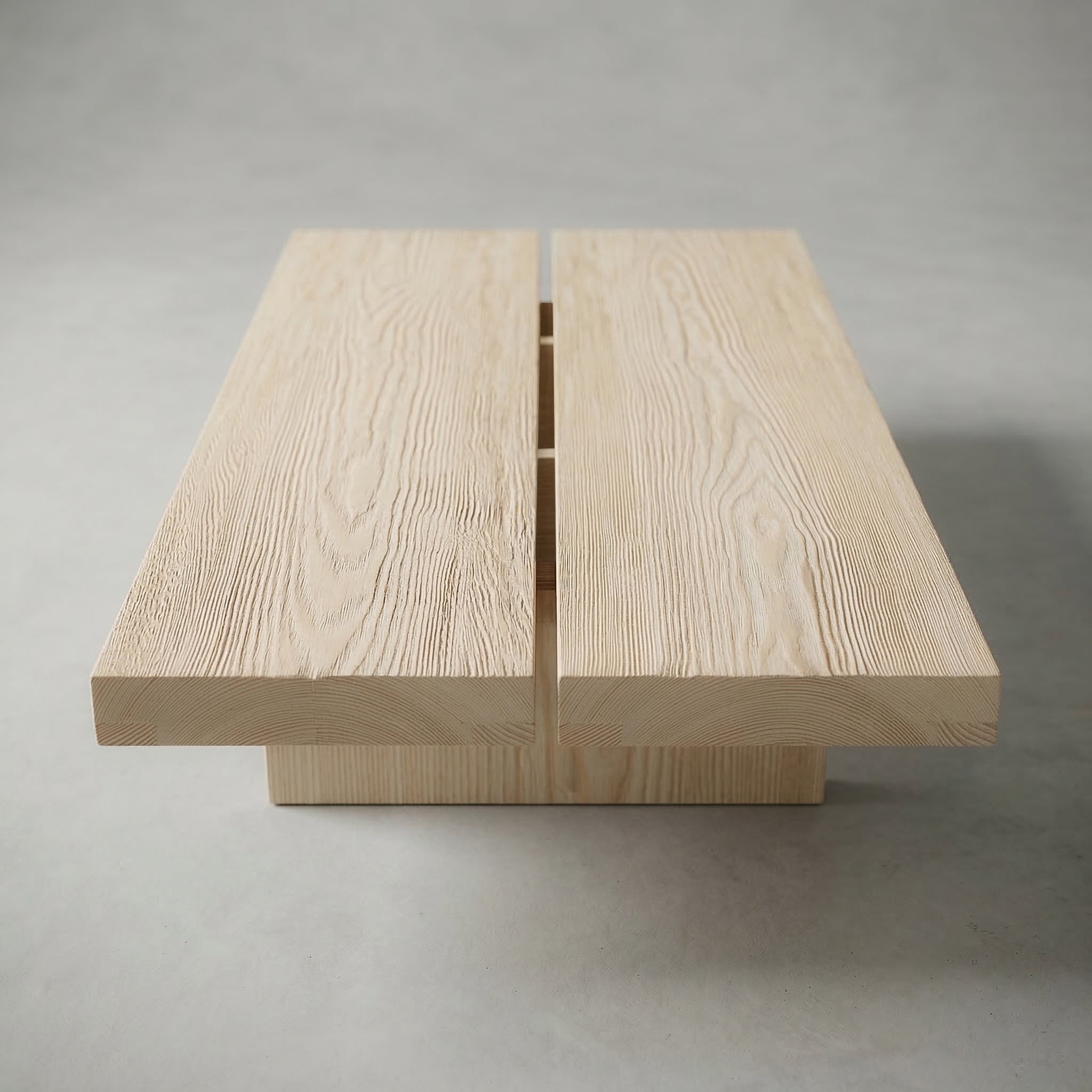 Table basse en bois massif